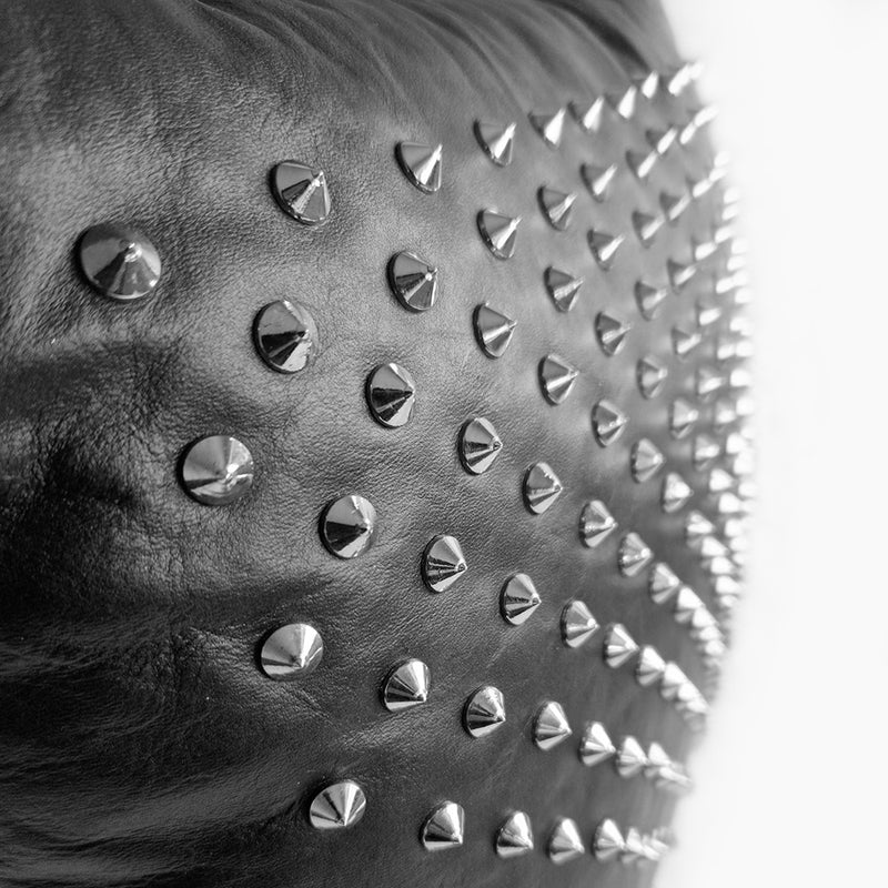 Black Label - BDSM Nightmare - Lederen Kussen met Metalen Spikes-Erotiekvoordeel.nl