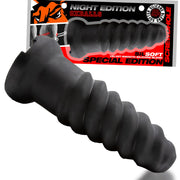 Oxballs - Screwdhole - Inbrengbare Fuck Sleeve - Night Edition - Siliconen/TPR - Zwart-Erotiekvoordeel.nl