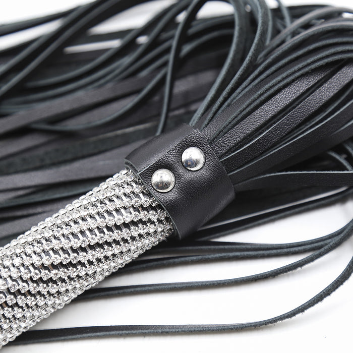 Smart Moves - Flogger met Bling Bling Handvat - 51 cm - Zwart-Erotiekvoordeel.nl