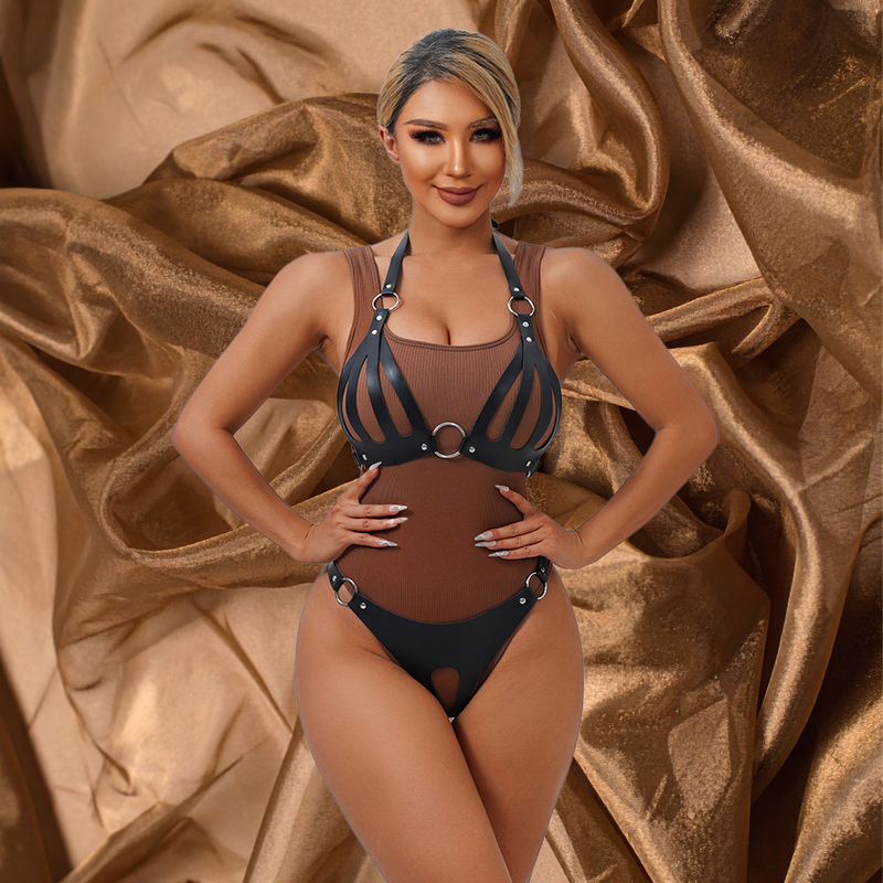 Bad Girl - #dungeongirl - Straps BH en Slip - Maat S/L - Verstelbaar-Erotiekvoordeel.nl