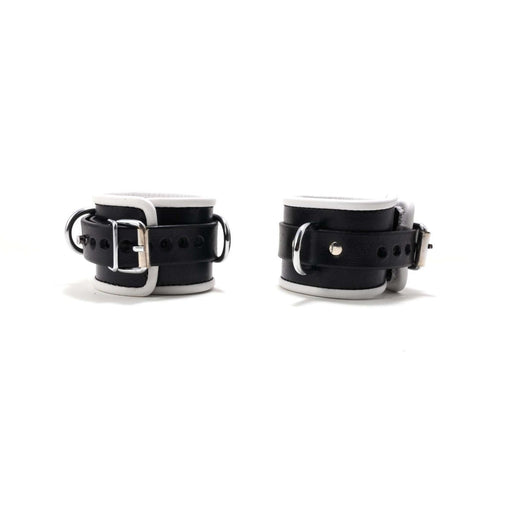 665 Leather - Afsluitbare en Verstelbare Polsboeien - Leer - Zwart Wit - Padded Locking Wrist Restraints Black White-Erotiekvoordeel.nl
