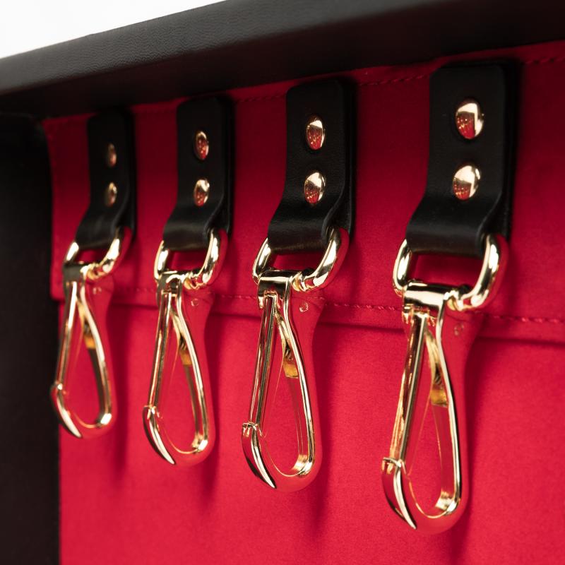 Bedroom Fantasies - Kompletter BDSM-Spielkoffer - 13-teilig - PU-Leder - Erotiekvoordeel.nl