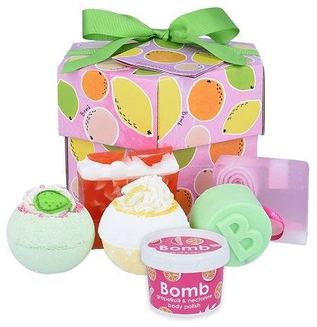 Bomb Cosmetics - Fruit Basket Hex Box - Geschenkset Badproducten - Handgegoten Zeep - Bath Bombs - En Meer!-Erotiekvoordeel.nl