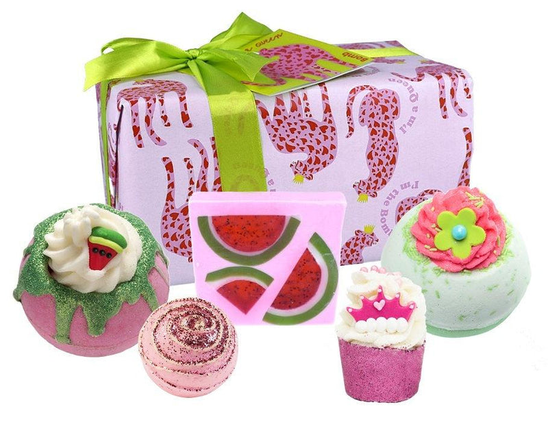 Bomb Cosmetics - I'm a Queen - Set regalo prodotti da bagno - Sapone fatto a mano - Bombe da bagno - E altro ancora!-Erotiekvoordeel.nl