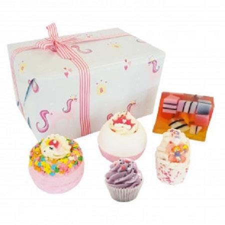 Bomb Cosmetics - Sprinkle of Magic - Coffret cadeau de produits pour le bain - Savons moulés à la main - Bombes de bain - Et plus encore ! - Erotiekvoordeel.nl