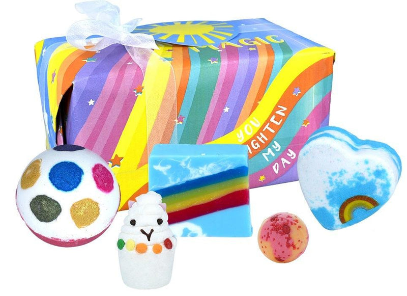 Bomb Cosmetics - You Are Magic - Coffret cadeau produits pour le bain - Savons moulés à la main - Bombes de bain - Et plus encore ! - Erotiekvoordeel.nl