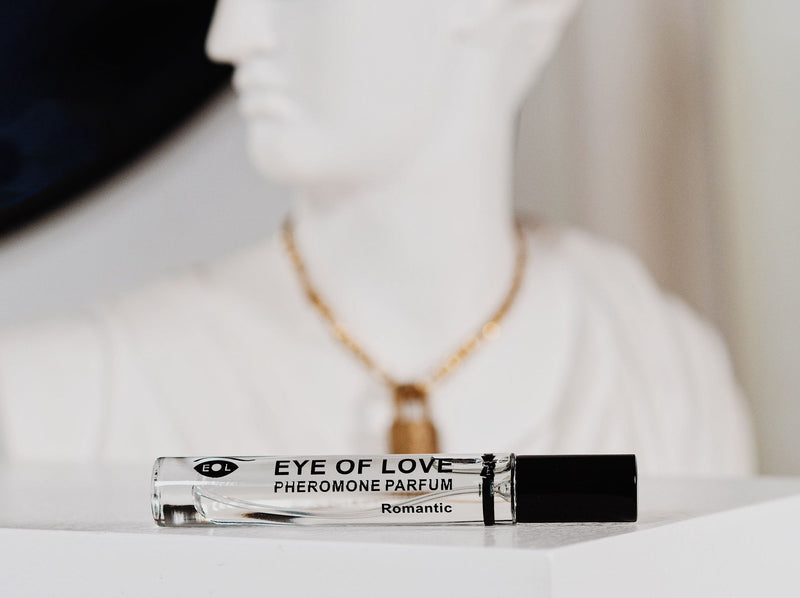 EOL Pheromone Perfume Romantic Man to Woman - 10 ml - Erotiekvoordeel.nl
