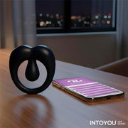 IY - Kenny - Anello fallico con stimolatore clitorideo - Controllo tramite app - Blu notte - Erotiekvoordeel.nl
