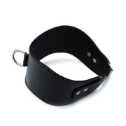Kiotos - Contoured Black Leather Posture Collar with D-Ring - Erotiekvoordeel.nl