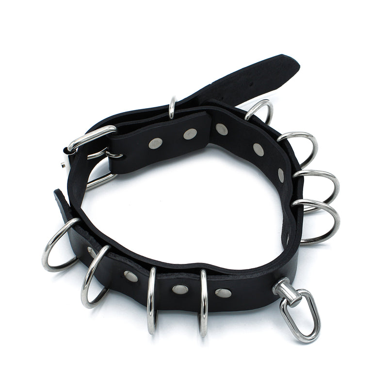 Kiotos - Schwarzes Lederhalsband mit mehreren D-Ringen - Erotiekvoordeel.nl