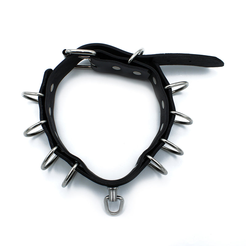 Kiotos - Schwarzes Lederhalsband mit mehreren D-Ringen - Erotiekvoordeel.nl