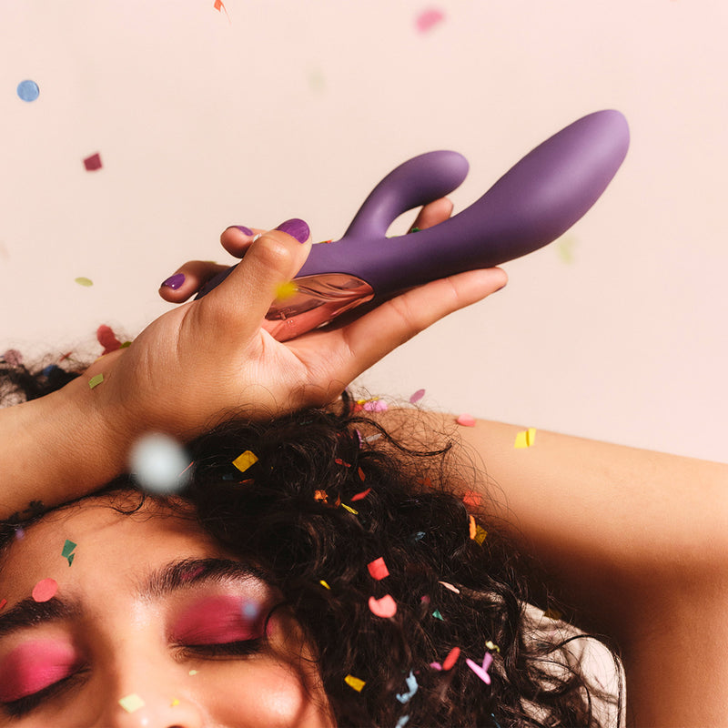 LELO - Ina Thrust - Rabbit Vibrator with Thrusting Motion - Purple - Erotiekvoordeel.nl