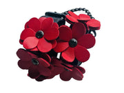 Liebe Seele - Flower Rhythm - Handboeien met Bloemen uit Leer - Exclusief en uniek ontwerp uit Japan - Rood/Zwart-Erotiekvoordeel.nl