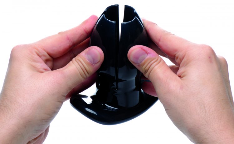 Master Series - Claw - Spreidende Buttplug - Zwart-Erotiekvoordeel.nl