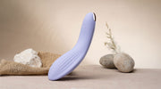 NIYA 2 - Ergonomische Massager - Lichtblauw-Erotiekvoordeel.nl