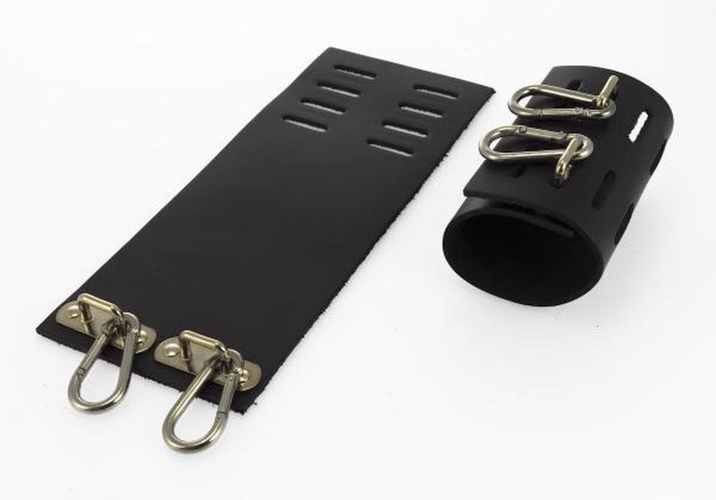 Rimba - Brede Armboeien met Karabijnhaken - Ruige look - Zwart - Zwaarste kwaliteit tuigleder-Erotiekvoordeel.nl