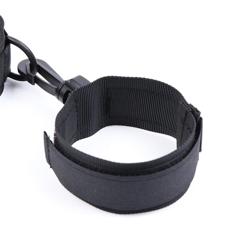 Smart Moves - Collier avec combinaison de menottes - Noir-Erotiekvoordeel.nl