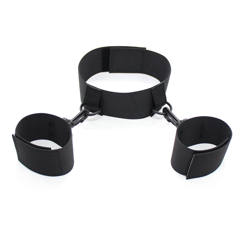 Smart Moves - Collier avec combinaison de menottes - Noir -Erotiekvoordeel.nl