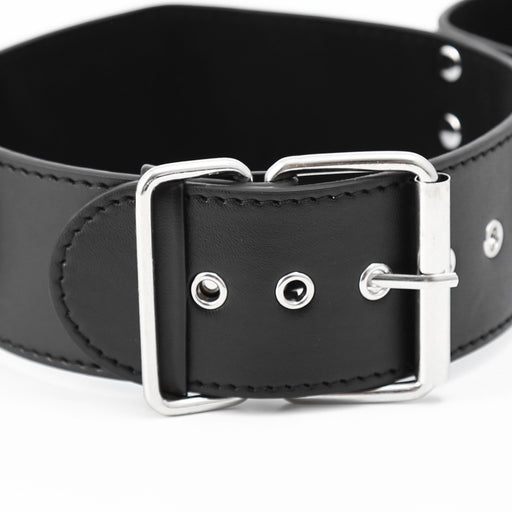 Smart Moves - Collar con esposas fijas para las muñecas - Negro-Erotiekvoordeel.nl