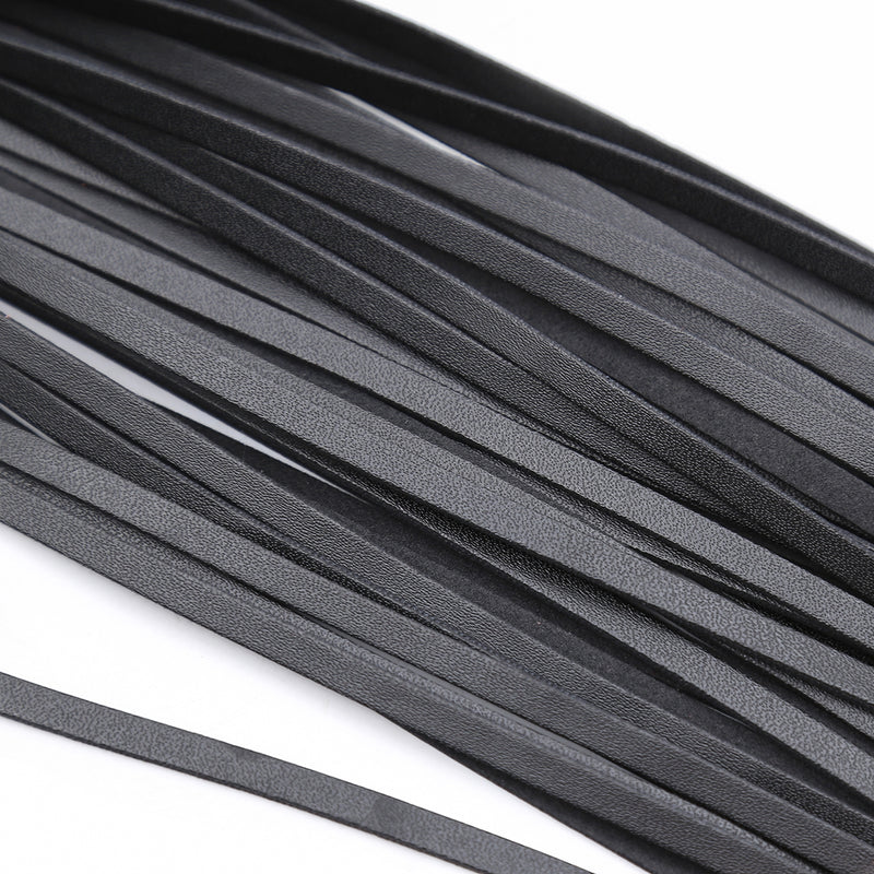 Smart Moves - Flogger - Gevlochten Handvat - PU Leer - 49 cm - Zwart-Erotiekvoordeel.nl