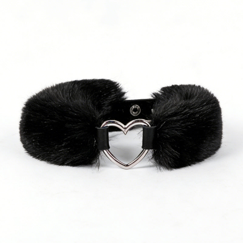 Smart Moves - Love Collar - Faux Fur - Heart-Shaped Ring - Black-Erotiekvoordeel.nl