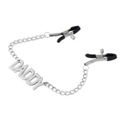 Smart Moves - Tepelklemmen met hanger in de vorm van het woord DADDY-Erotiekvoordeel.nl