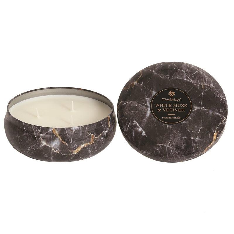 Woodbridge - Bougie parfumée en boîte avec 3 mèches - White Musk & Vetiver-Erotiekvoordeel.nl