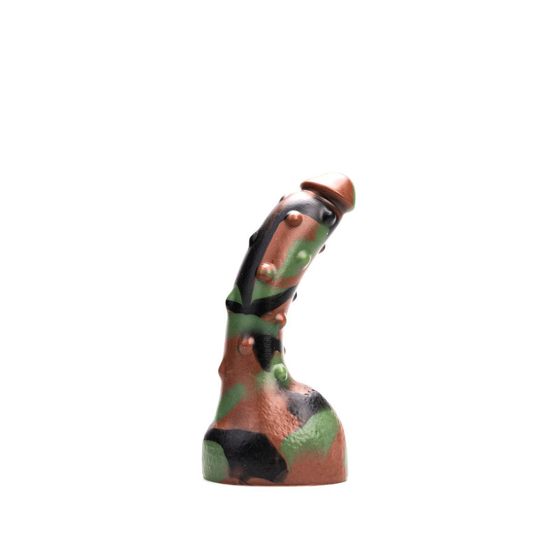Kiotos Revolt - Dildo Fantasie - Green Army - Nr. 18 - Medium - 19 x 4,5 cm-Erotiekvoordeel.nl