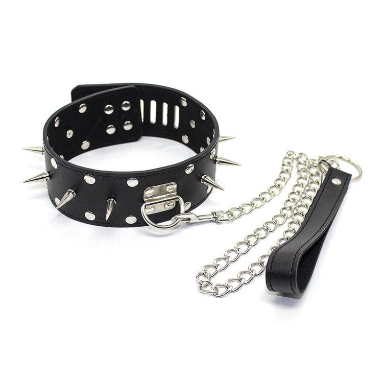 Brede collar Met spikes-Erotiekvoordeel.nl
