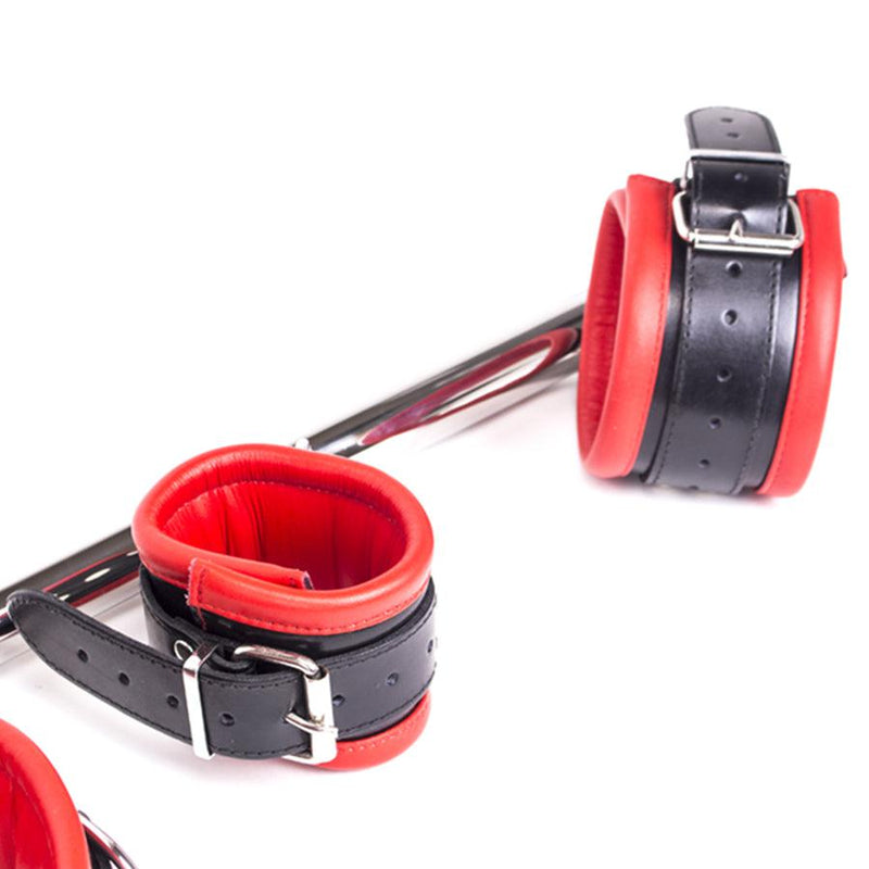 Kiotos - Spreidstang - Spreader Bar - Met Collar en 4 Kunstlederen Boeien-Erotiekvoordeel.nl
