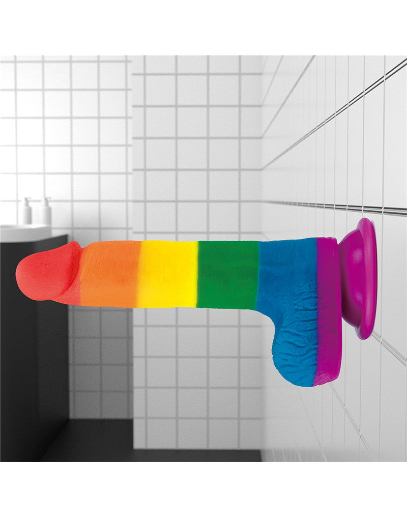 LoveToy - Rainbow Pride Dildo met Scrotum 19.5 cm-Erotiekvoordeel.nl