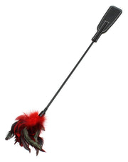 Rimba Bondage Play - Fusta de montar y cosquilleador de plumas - Juguete 2 en 1 - Rojo/Negro-Erotiekvoordeel.nl